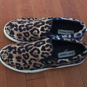 Steve Madden leopard sneaker flats